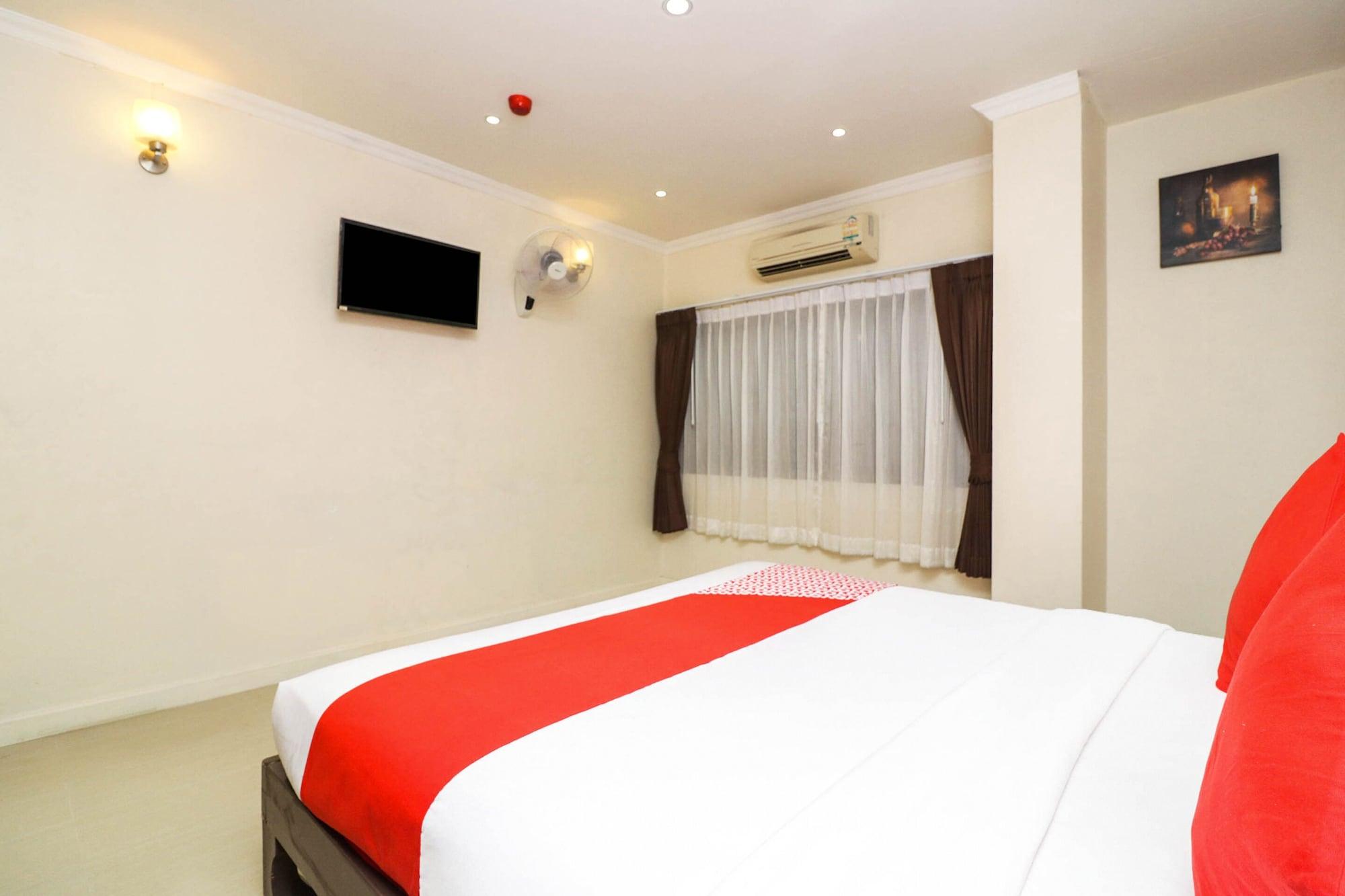 Natural Beach Hotel Pattaya Exterior photo